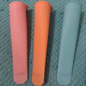 Lot of 3 silicone ice or snack holders